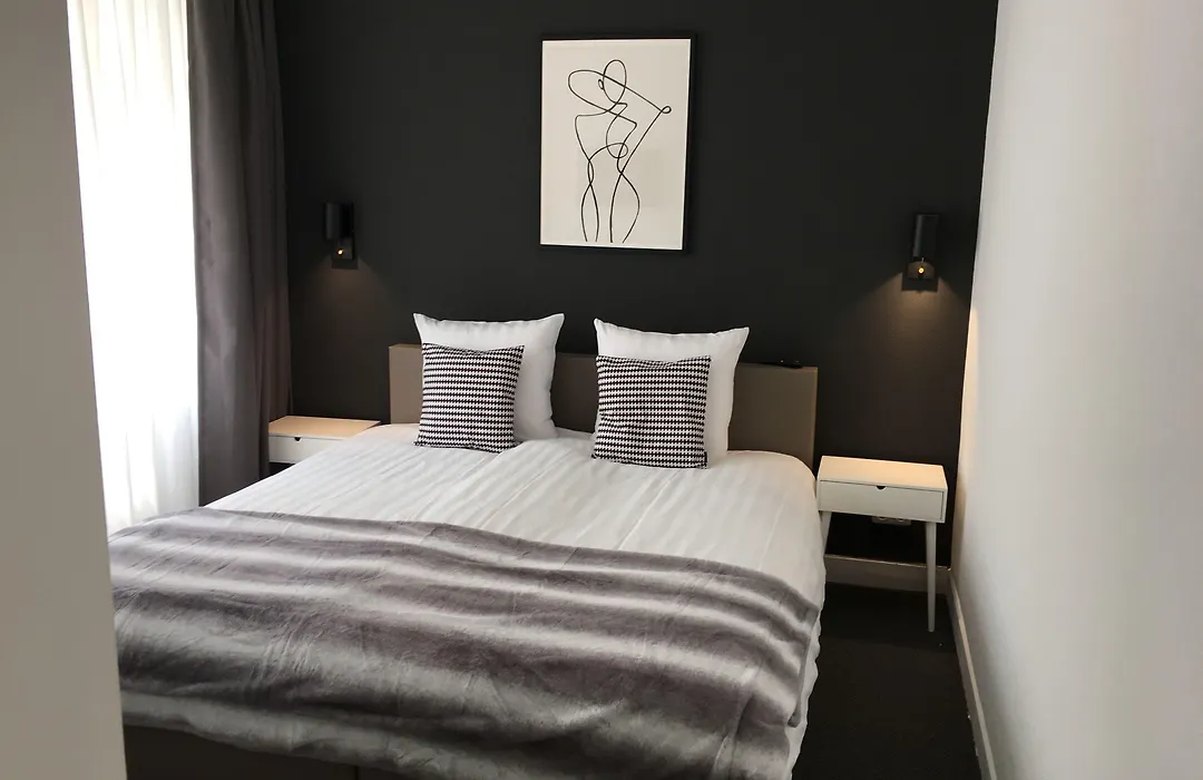 Hotel Van Dyk-1